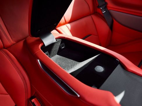 Used 2019 Ferrari GTC4Lusso image 45