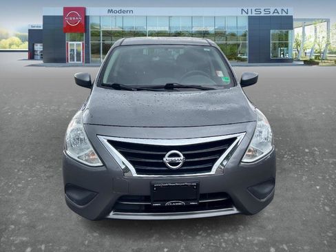 Used 2018 Nissan Versa S Plus FWD image 2