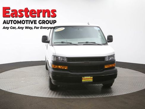 Used 2018 Chevrolet Express 2500 w/ Driver Convenience Package RWD image 52
