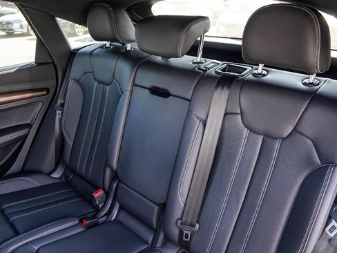 Certified 2024 Audi Q5 2.0T Premium Plus w/ Premium Plus Package image 29