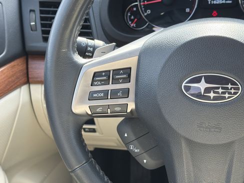 Used 2014 Subaru Outback 2.5i Limited image 23