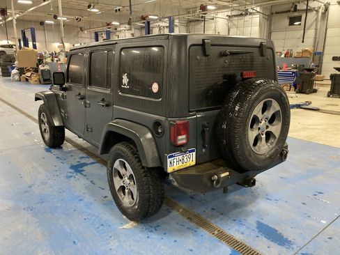 Used 2017 Jeep Wrangler Unlimited Sport w/ Max Tow Package image 5