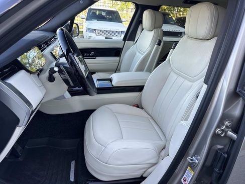 New 2026 Land Rover Range Rover Long Wheelbase SE AWD/4WD image 22