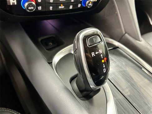 Used 2018 Buick Enclave Premium image 16