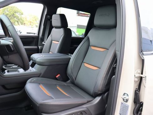 New 2026 GMC Sierra 2500 AT4 w/ AT4 Premium Plus Package image 13