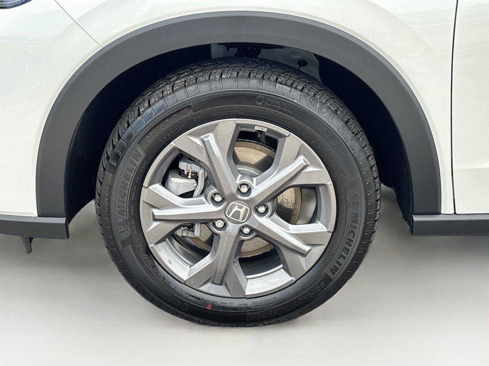 Certified 2027 Honda HR-V LX image 32