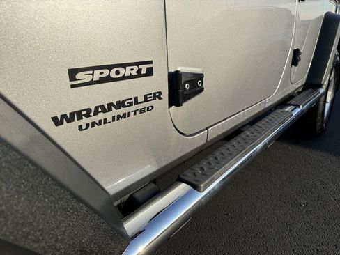 Used 2016 Jeep Wrangler Unlimited Sport w/ Power Convenience Group image 7