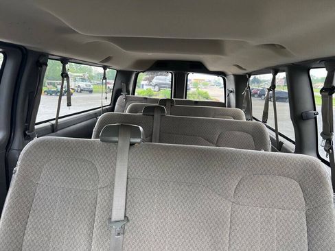 Used 2015 Chevrolet Express 3500 LT w/ LT Preferred Equipment Group RWD image 17