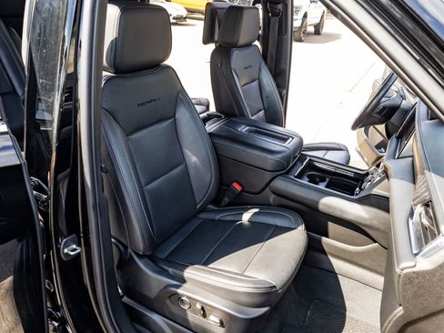 Used 2021 GMC Yukon Denali image 30