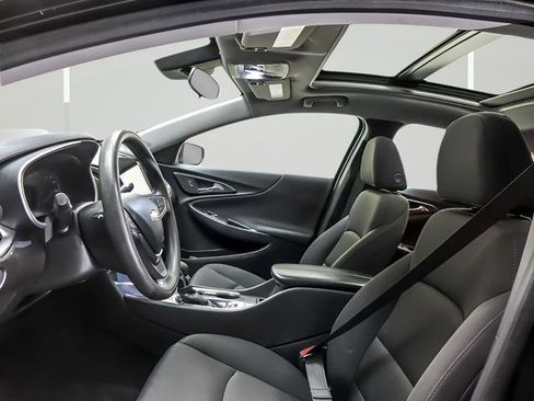 Used 2024 Chevrolet Malibu LT image 9