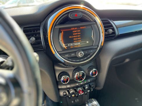 Used 2016 MINI Cooper S image 23