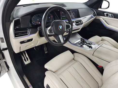 Used 2023 BMW X5 xDrive40i w/ M Sport Package AWD/4WD image 17