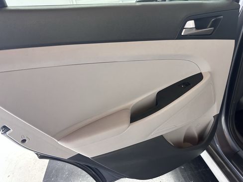 Used 2018 Hyundai Tucson Sport w/ Cargo Package image 28