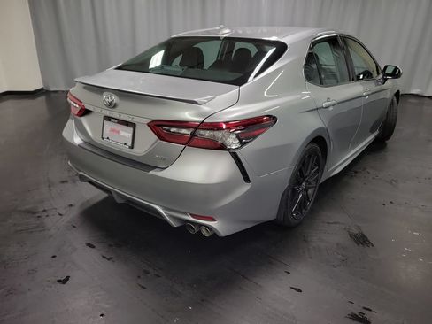 Used 2024 Toyota Camry XSE FWD image 8