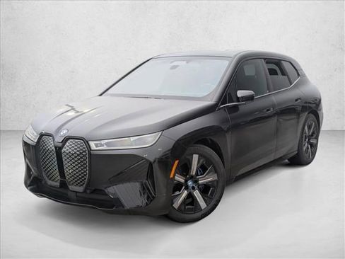 Used 2025 BMW iX M60 image 1