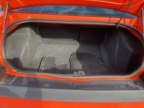 Used 2009 Dodge Challenger R/T RWD image 32