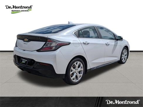 Used 2017 Chevrolet Volt Premier w/ Driver Confidence II Package image 5