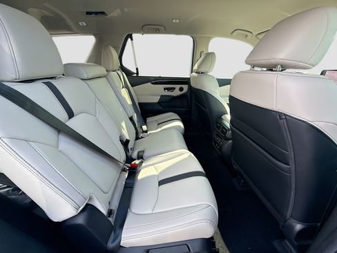 New 2026 Honda Pilot EX-L image 23
