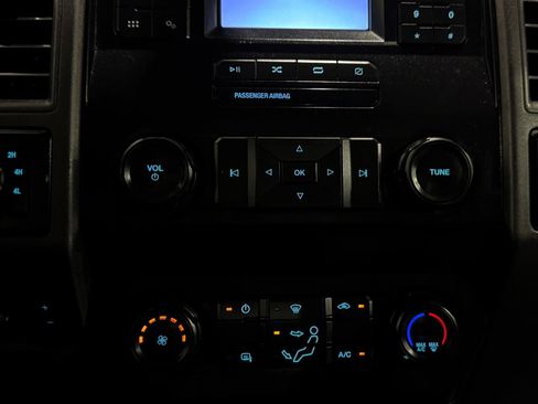 Used 2022 Ford F450 XL w/ Power Equipment Group AWD/4WD image 32