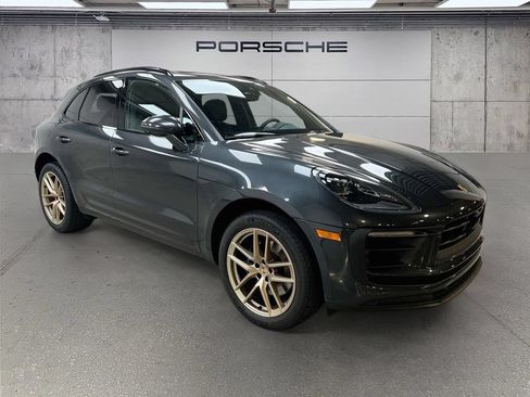 Certified 2023 Porsche Macan S AWD/4WD image 7