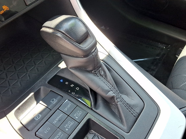 Used 2024 Toyota RAV4 XLE w/ Convenience Package AWD/4WD image 11