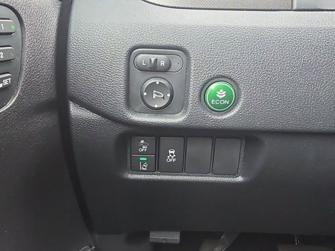 Used 2022 Honda Pilot TrailSport image 10