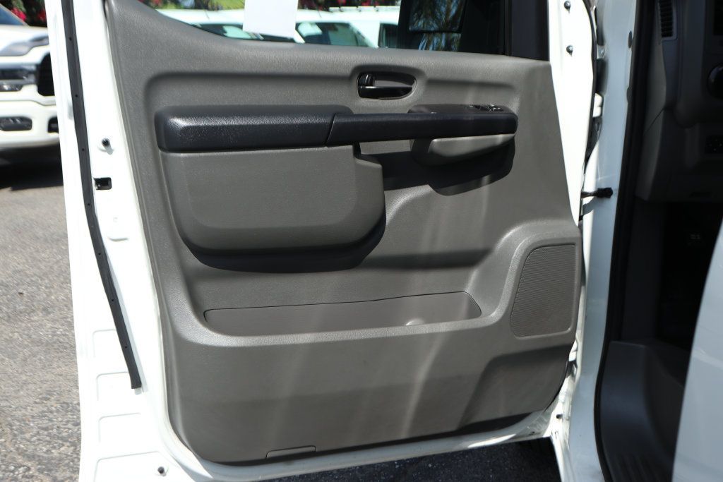 Used 2016 Nissan NV 2500 S w/ Power Package RWD image 18