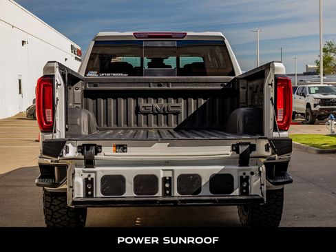 Used 2023 GMC Sierra 1500 SLT w/ SLT Premium Package image 9