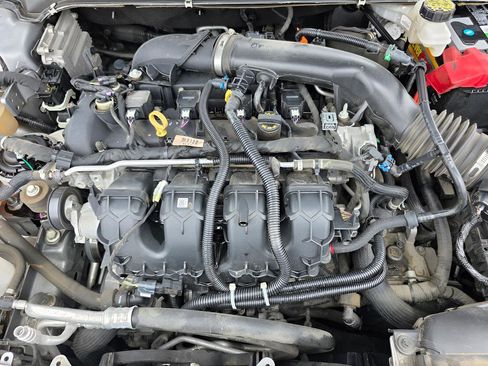 Used 2020 Ford Fusion Titanium image 10