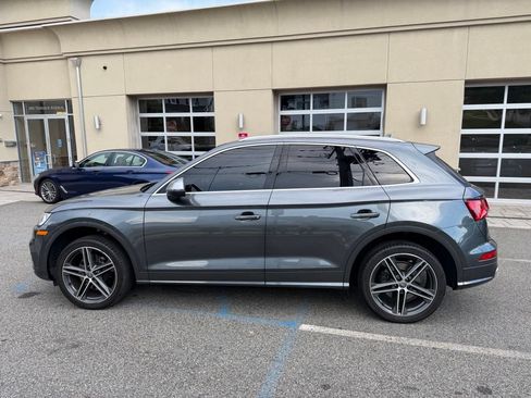 Used 2020 Audi SQ5 Premium Plus w/ Premium Plus Package AWD/4WD image 4