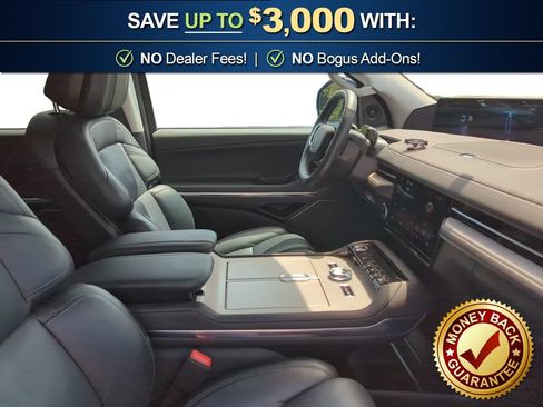 Certified 2025 Lincoln Navigator Reserve AWD/4WD image 22