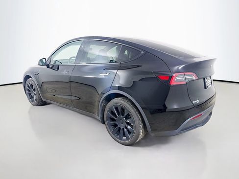 Used 2024 Tesla Model Y Long Range image 5