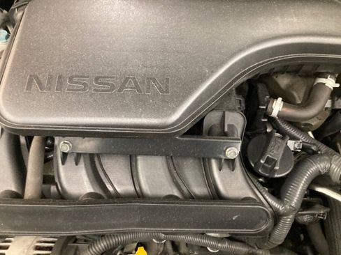 Used 2019 Nissan Rogue Sport S image 34