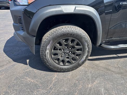 Used 2023 Chevrolet Colorado Trail Boss w/ Advanced Trailering Package AWD/4WD image 11