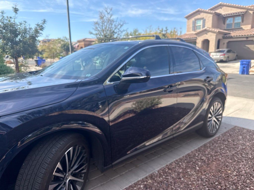 Used 2024 Lexus RX 350 Premium Plus w/ Convenience Package FWD image 3