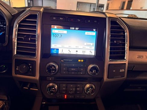 Used 2017 Ford F250 Platinum w/ Platinum Ultimate Package image 14