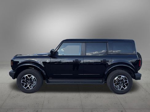 Used 2025 Ford Bronco Outer Banks image 2