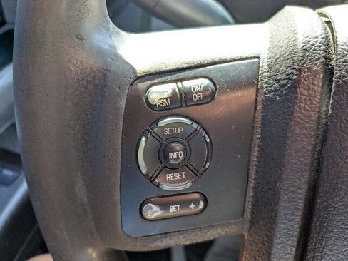 Used 2015 Ford F550 4x4 Regular Cab Super Duty image 16