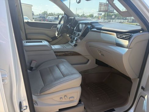 Used 2015 GMC Yukon Denali w/ Touring Package AWD/4WD image 9