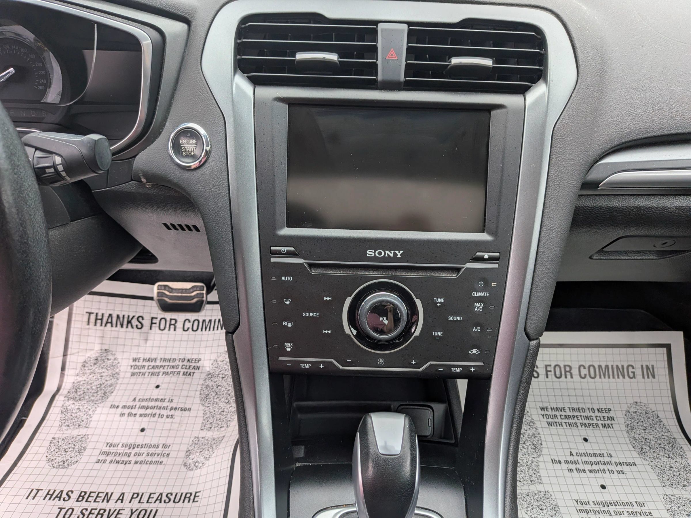 Used 2015 Ford Fusion Titanium FWD image 26