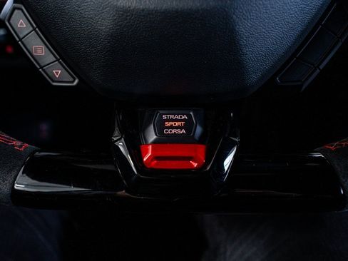 Used 2018 Lamborghini Huracan Performante image 55