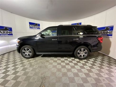 Used 2024 Ford Expedition Limited image 13