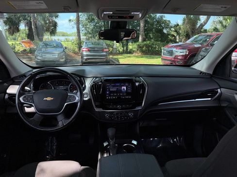 Used 2021 Chevrolet Traverse LT AWD/4WD image 47