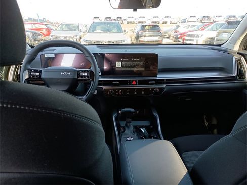 New 2026 Kia Sorento LX image 10