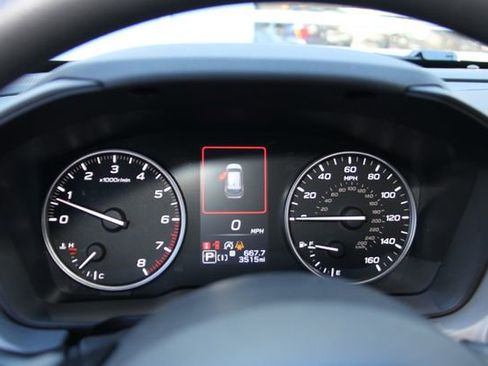 Certified 2025 Subaru Crosstrek 2.0i Premium image 23