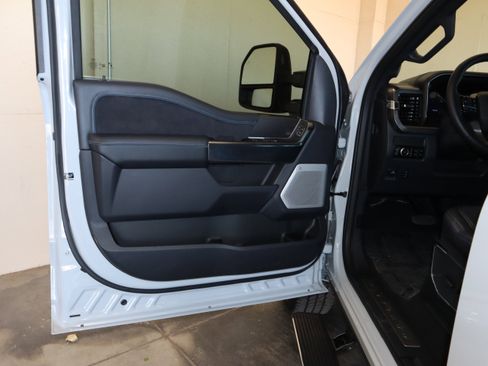 New 2026 Ford F250 Platinum AWD/4WD image 32