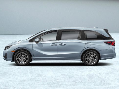 New 2026 Honda Odyssey Touring image 3