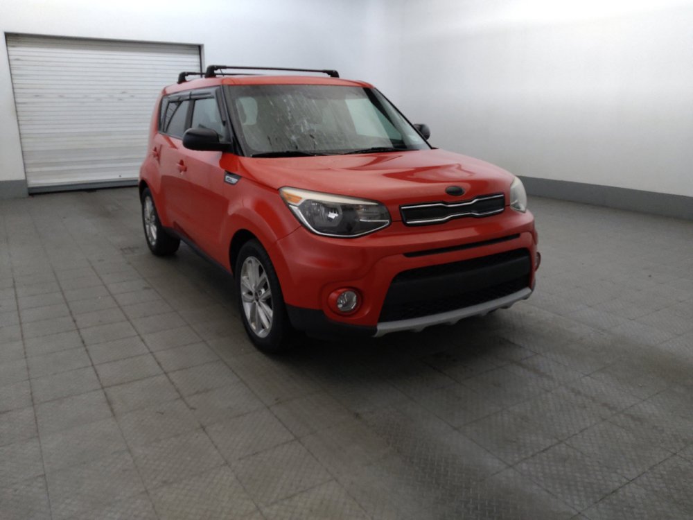 Used 2019 Kia Soul + FWD image 13