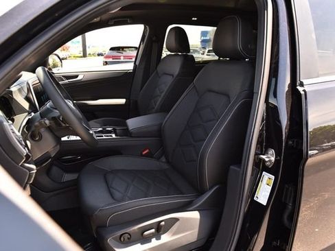 New 2026 Volkswagen Atlas Cross Sport SE AWD/4WD image 19