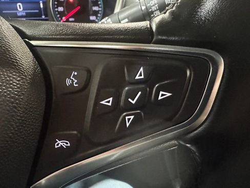 Used 2024 Chevrolet Equinox LT image 19